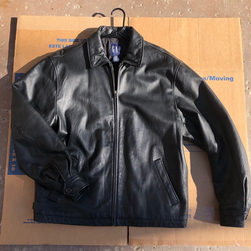90’s GAP leather jacket vintage sz M
